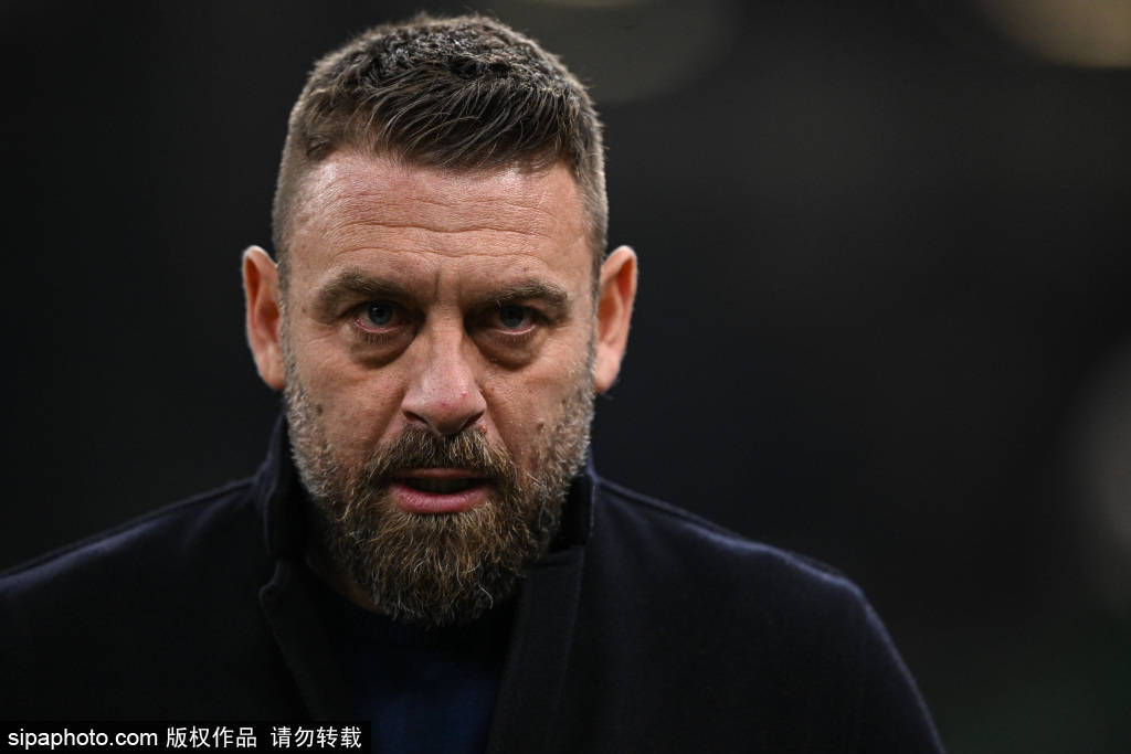 阿莱格里怒斥球队再犯错：米兰1-1战平佛罗伦萨背后的战术解析